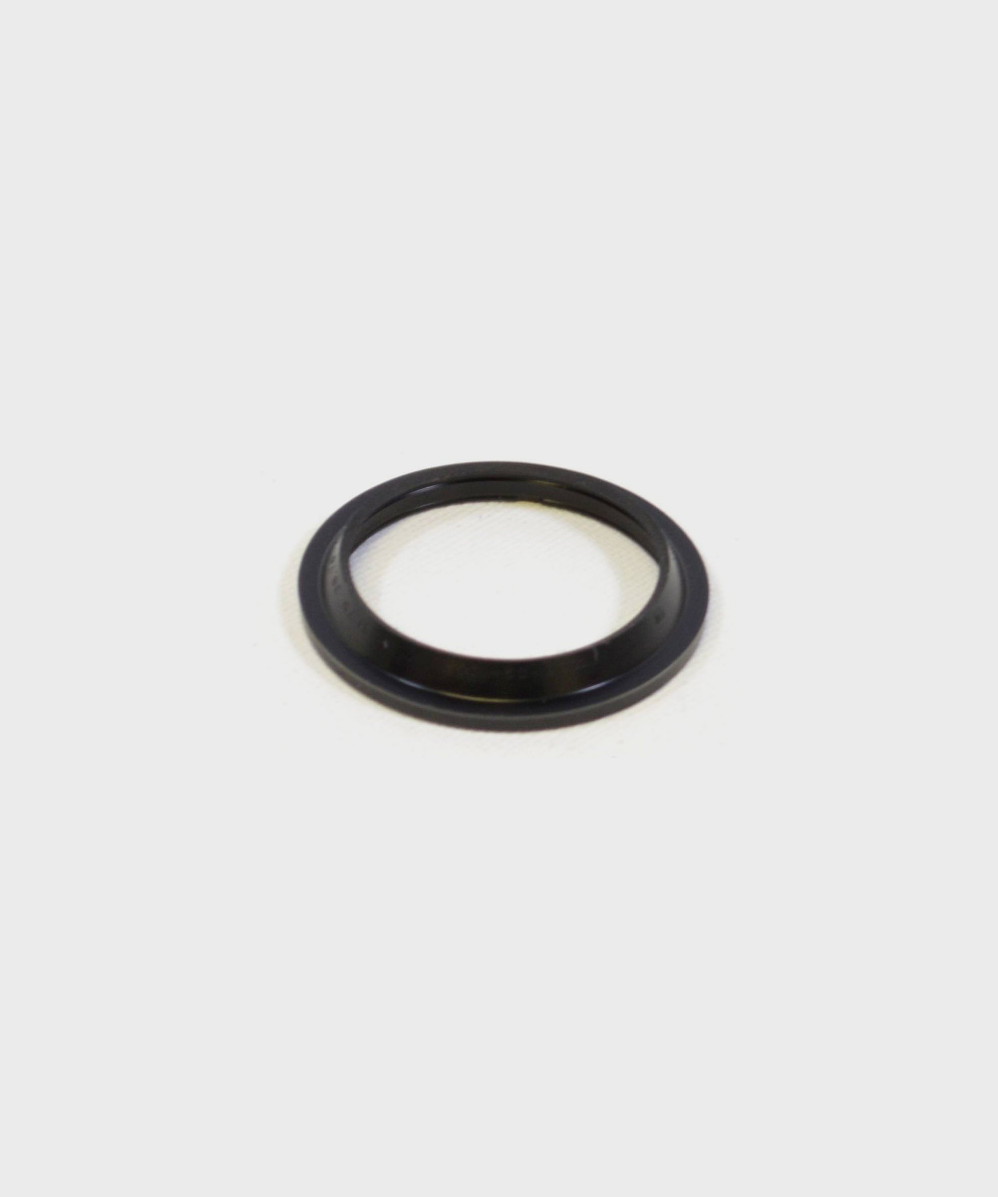 Fox scraper seal and rod wiper for Fox forks, made of NBR with 85 Shore A hardness, provides suspension protection.