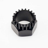 Park Tool BBT-32 compact bottom bracket tool for Shimano and ISIS sealed cups, ideal for bike workshop maintenance.
