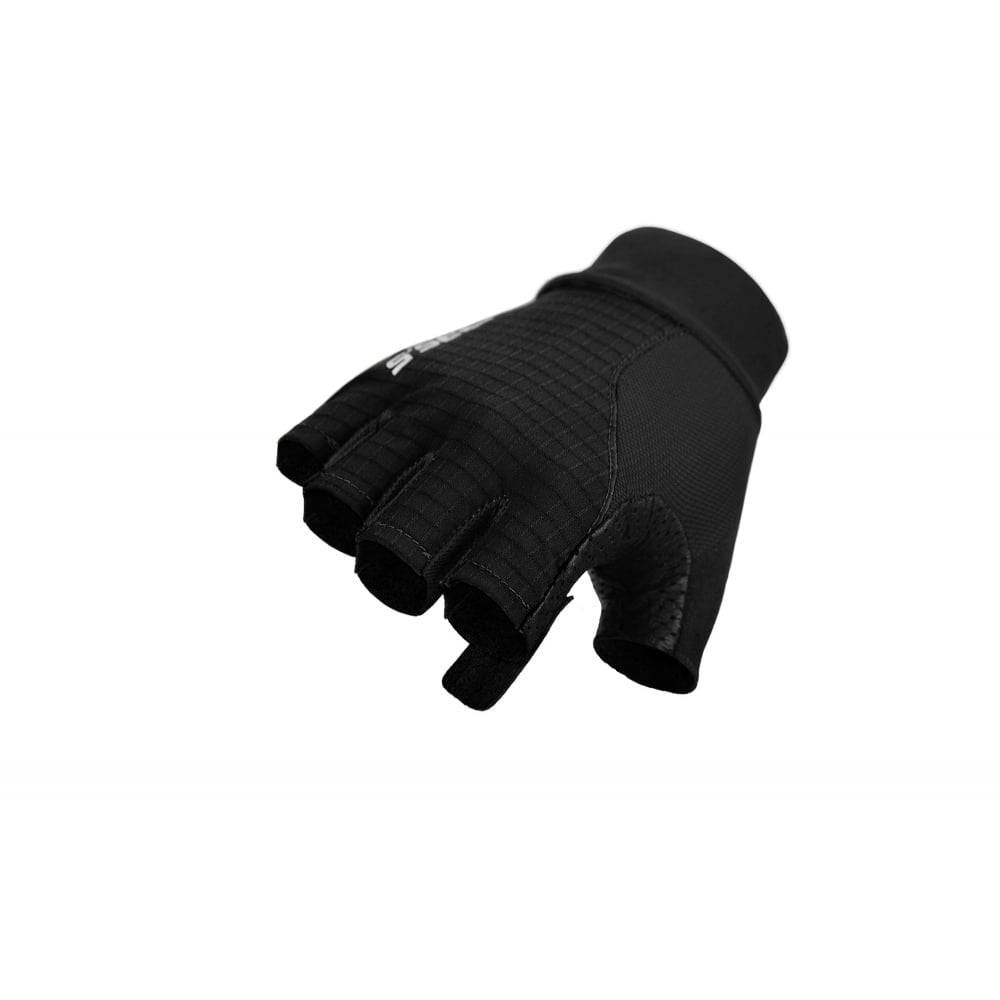 Q36.5 summer cycling gloves showing lightweight, breathable fabric and nerve protection padding for comfortable riding.