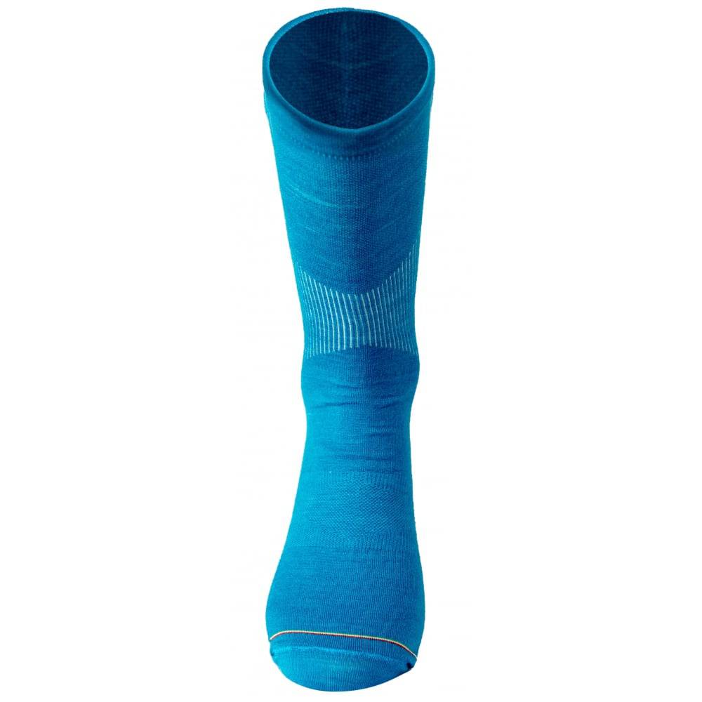 Q36.5 Plus You cycling sock made of lightweight thermal merino wool and silk blend, designed for comfort and warmth during cycling.