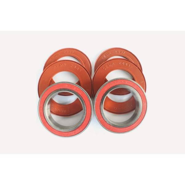 Enduro Bearings BSA ceramic hybrid bearing kit for 24mm outboard bottom brackets, showing bearings and installation components.