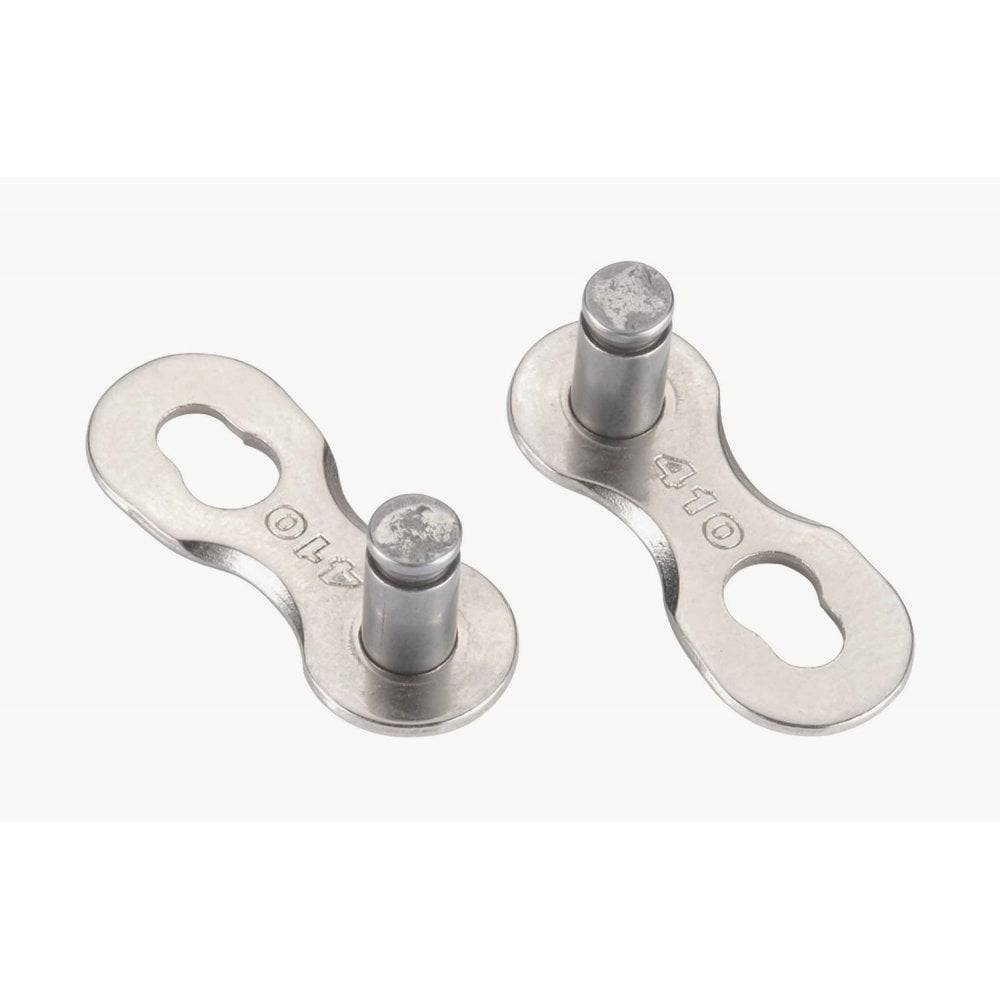 BBB BCH-01S SmartLink single speed bike chain connector, showcasing durable metal component for secure bike transmission.
