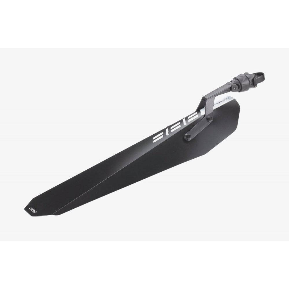 BBB BFD-35R FatFender rear mudguard for fatbikes with RingFix quick release, shown attached to fatbike with wide tires.