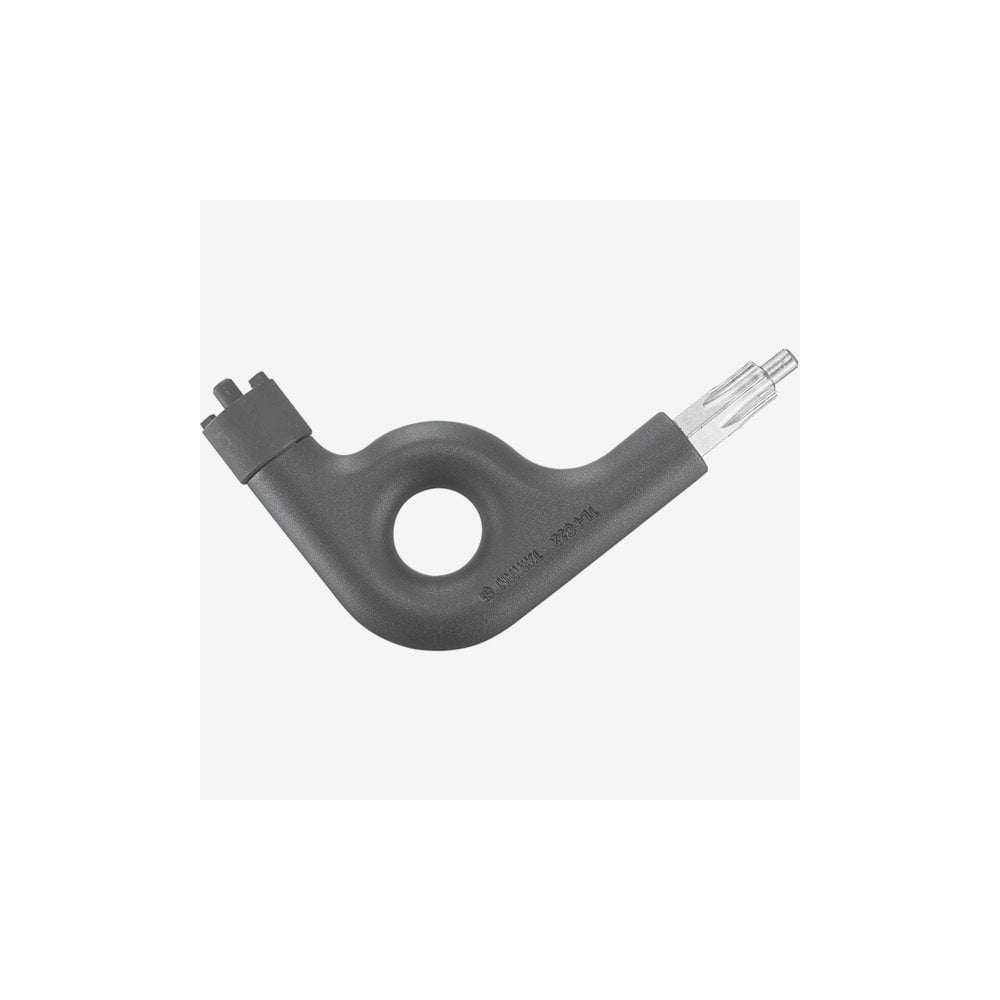 Shimano TL-FC22 T40 chainring wrench for bike maintenance, showing durable workshop tool with T40 drive in a workshop setting.