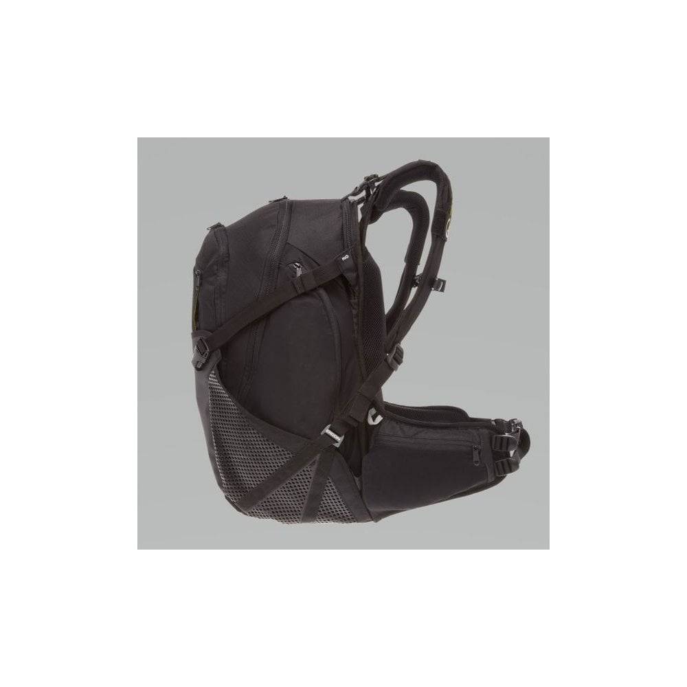 Ergon BX4 Evo Black cycling backpack, 30L capacity with adjustable fit, designed for multi-day cycling tours and outdoor adventures.