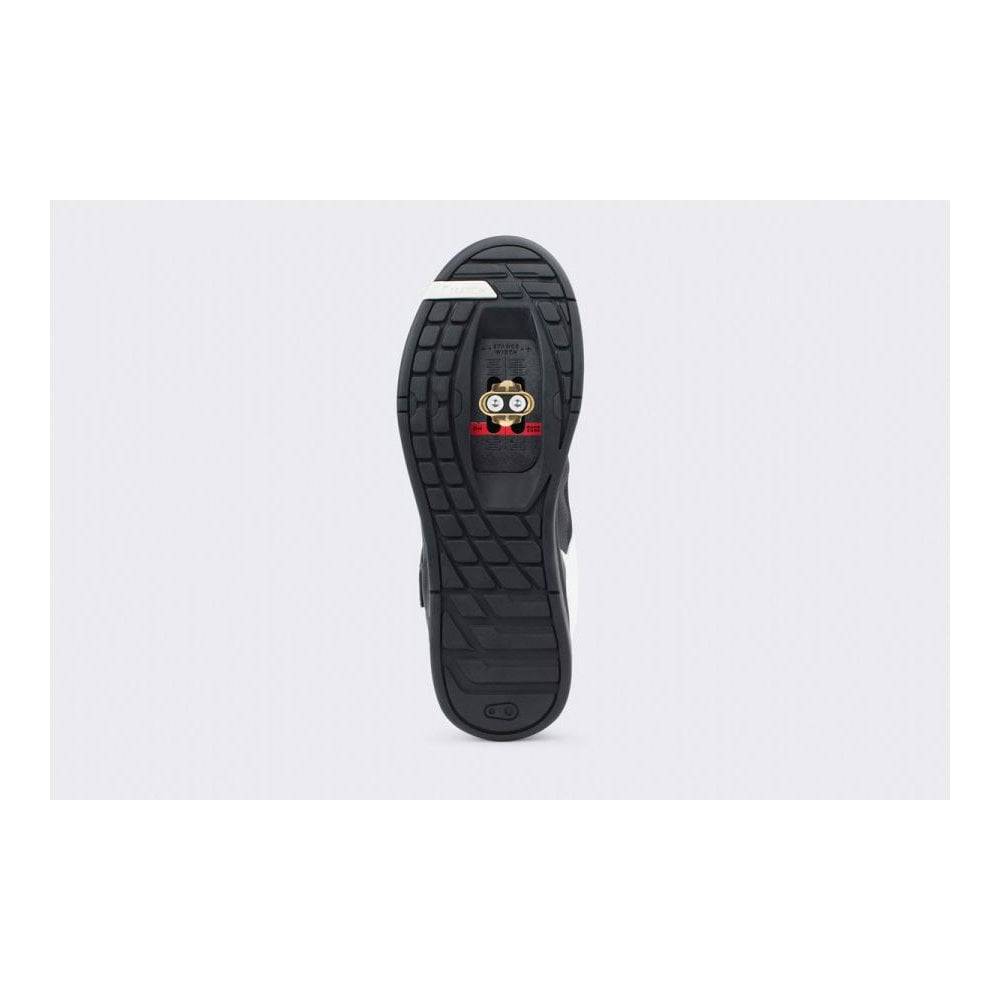 Crankbrothers Mallet Speedlace MTB trail riding shoes with Match Box outsole, featuring black and gray design and quick-lace system.