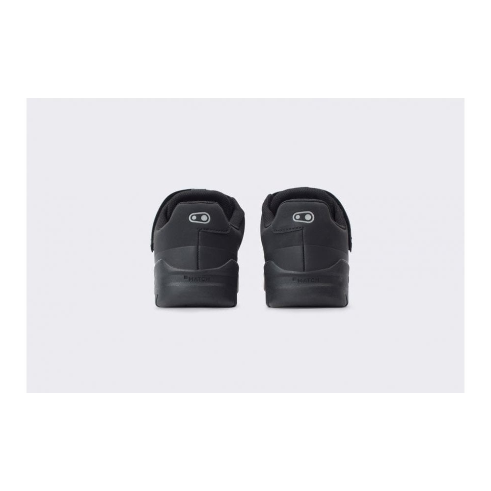 Crank Brothers Mallet E Lace MTB shoes with Match Box outsole for mountain biking, featuring durable design and lace closure.