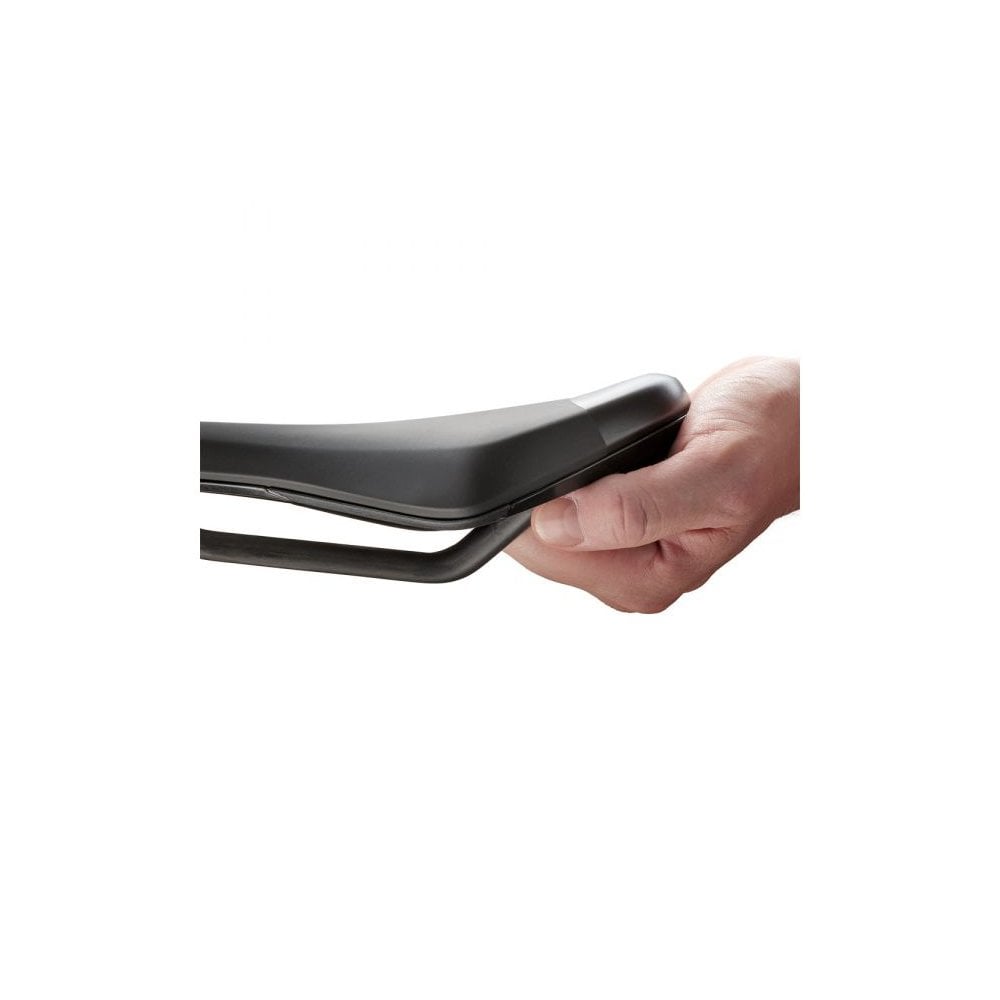 Fizik Terra Aidon X3 E-MTB saddle with ergonomic cut-out and Mobius rail system, designed for mountain biking comfort.