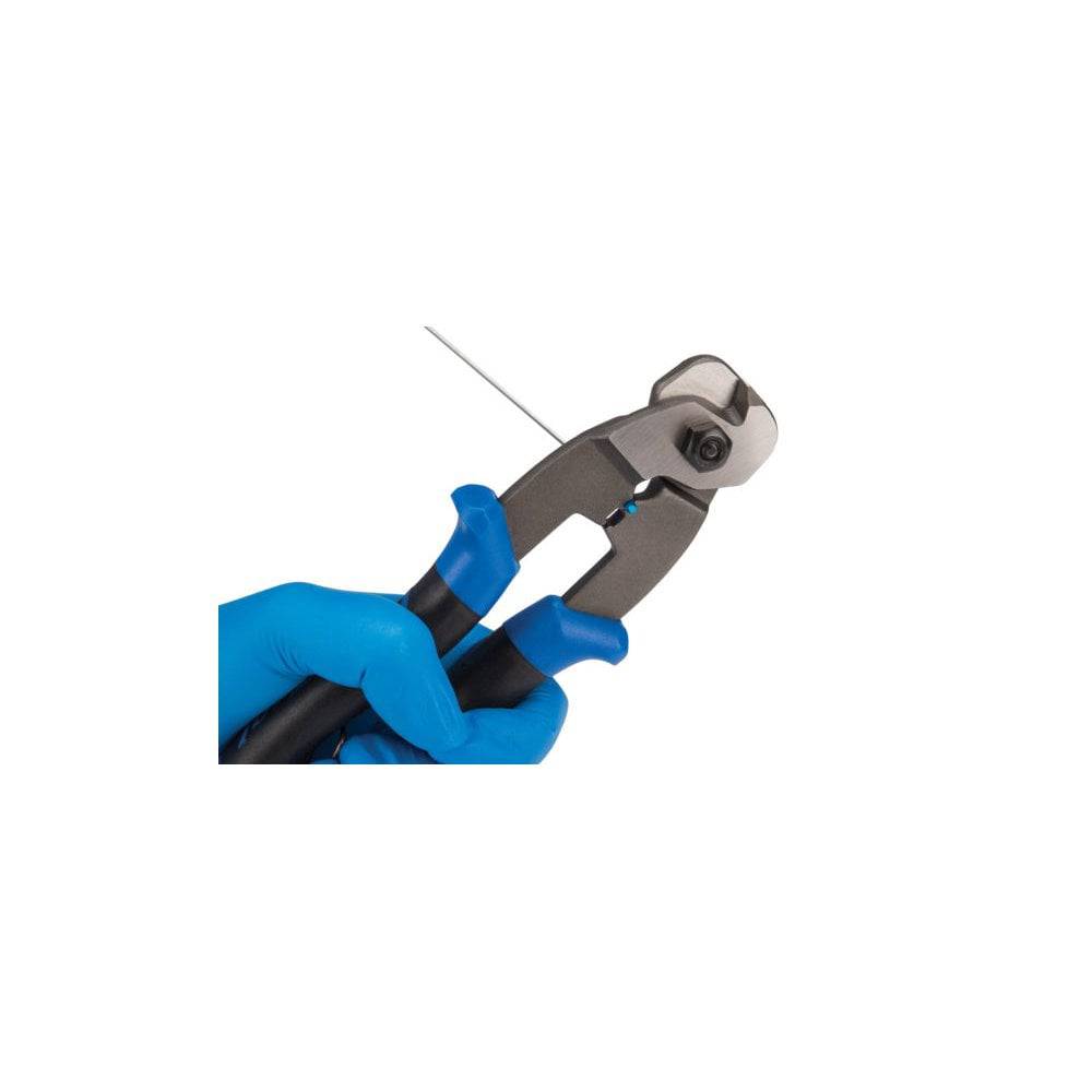 Park Tool CN-10 Pro cable and housing cutter with crimper and forming hole, workshop tool for bike cable installation.