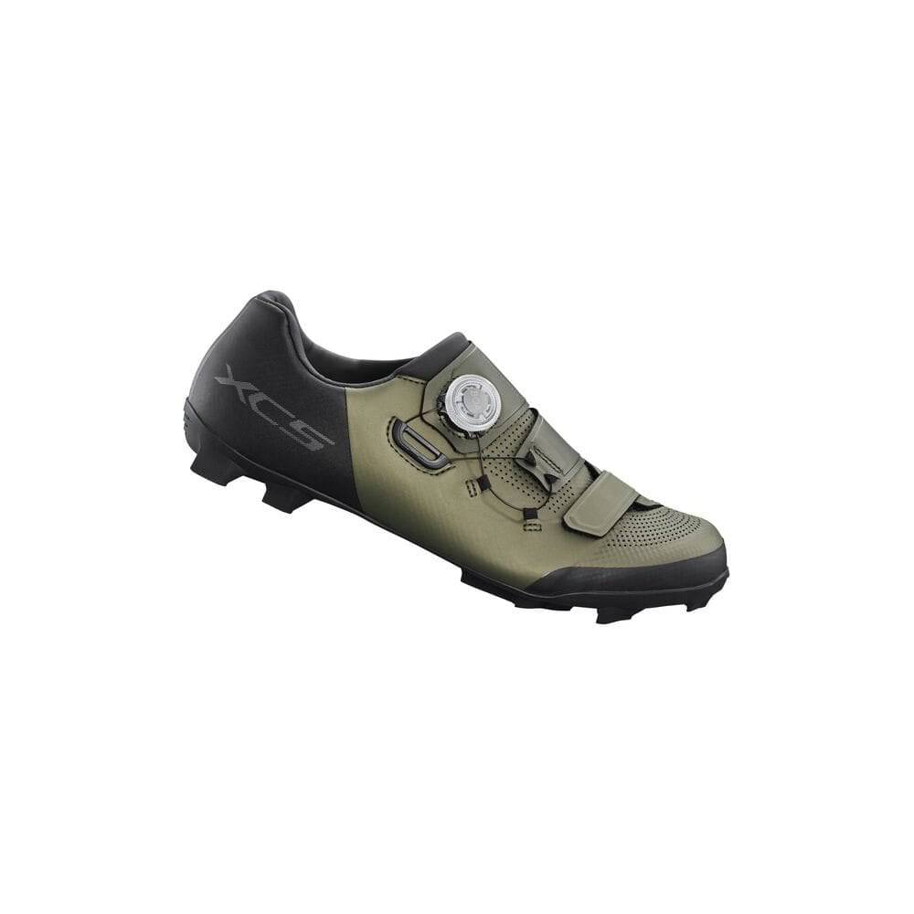 Shimano XC5 MTB shoes in green with BOA L6 dial and ULTREAD sole, designed for mountain biking performance.
