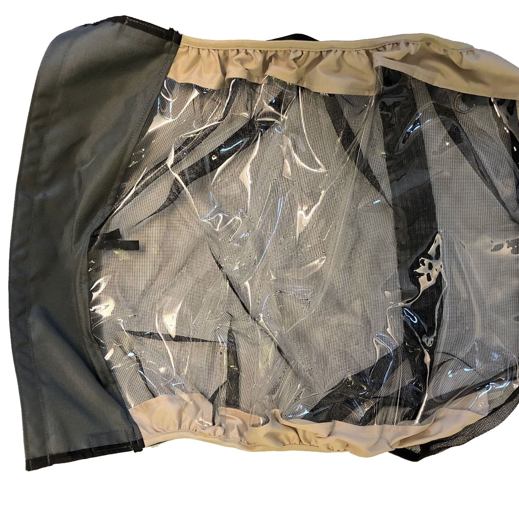 Hamax Avenida front window mount for child seat, providing wind protection and visibility for safe cycling.