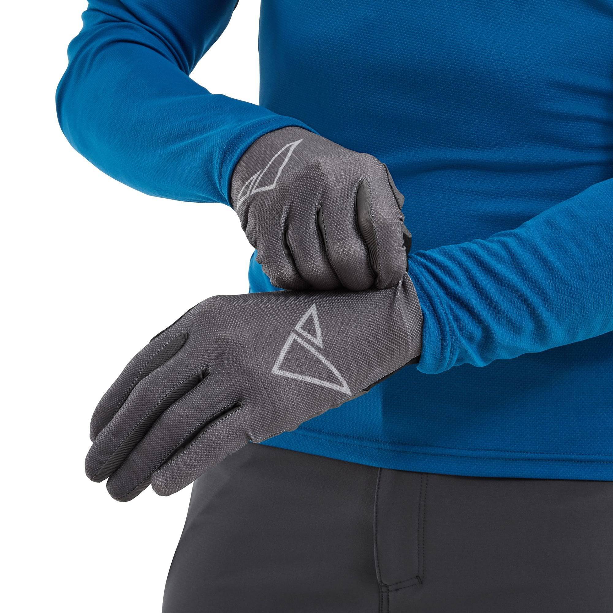 Altura Kielder unisex trail gloves with breathable grip, neoprene cuff, designed for outdoor cycling and trail riding.