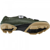 Shimano RX6 gravel cycling shoes with BOA L6 dial, carbon sole, and breathable upper for mountain biking and gravel riding.