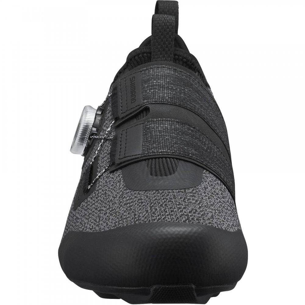 Shimano IC5 MTB shoes with BOA L6 dial closure and anti-bacterial treatment, designed for mountain biking footwear.