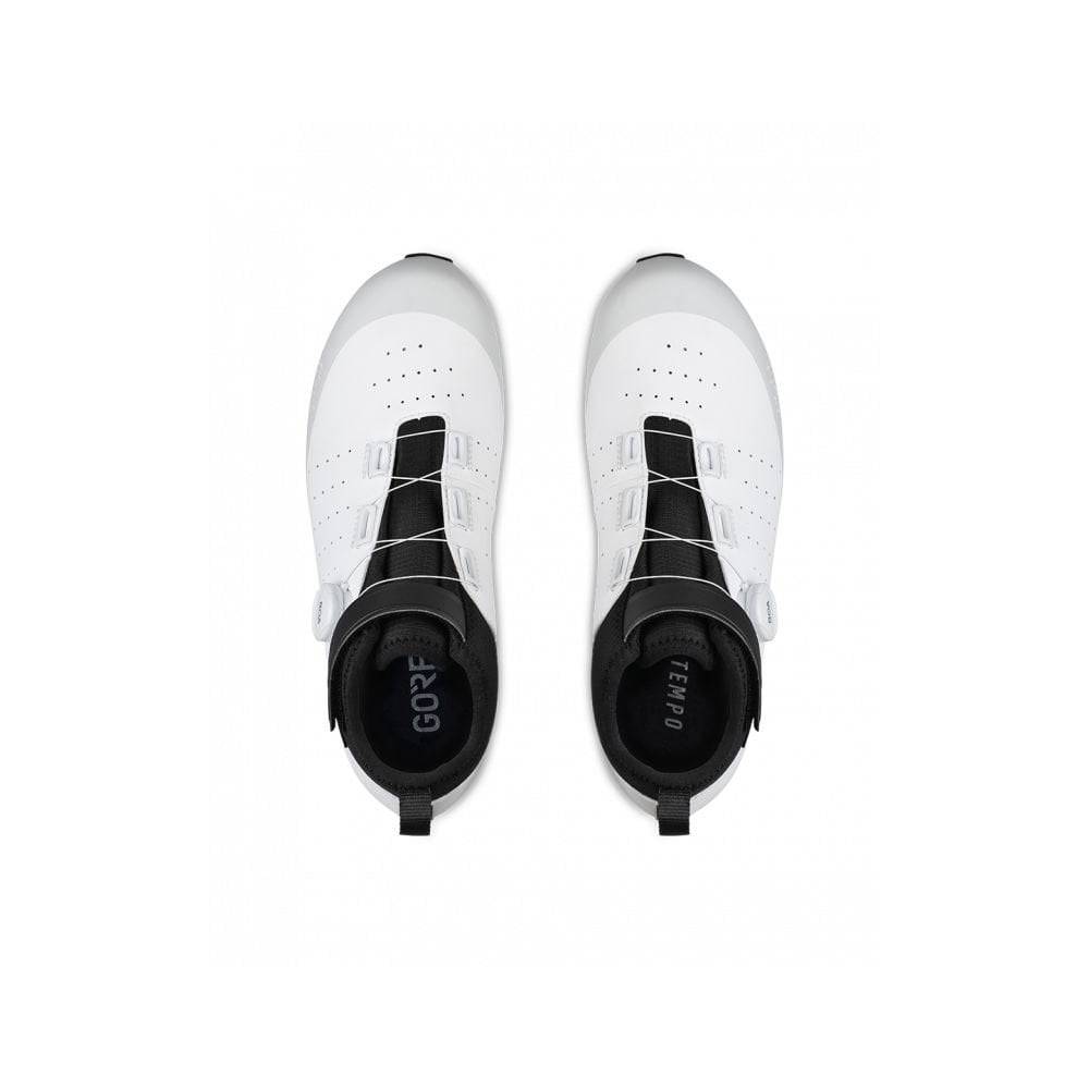 Fizik Tempo Artica R5 GTX winter cycling shoes with waterproof and insulated design for cold weather road riding.