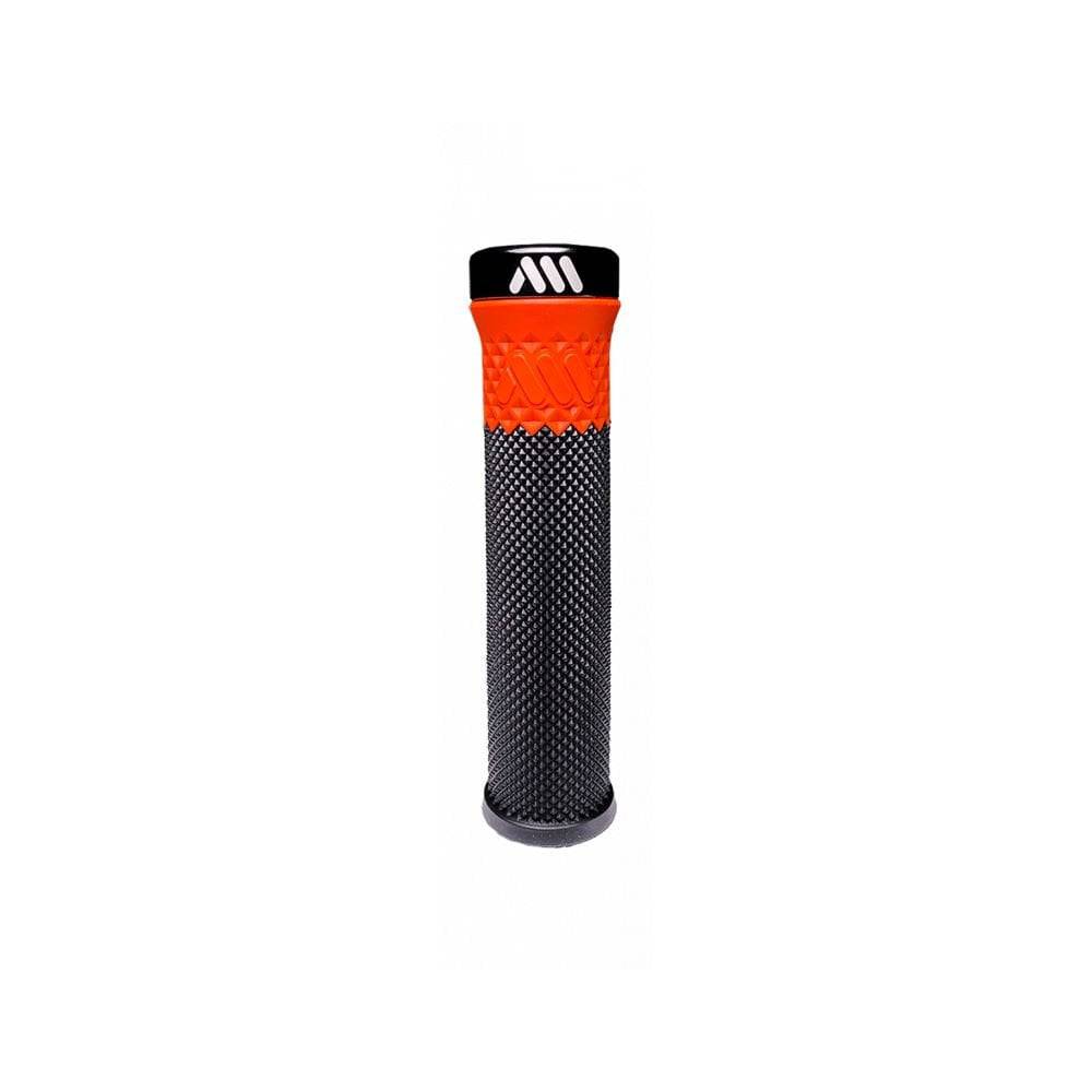 All Mountain Style Cero grips with dual pattern and dual density for mountain bike handlebars, featuring textured rubber for grip.