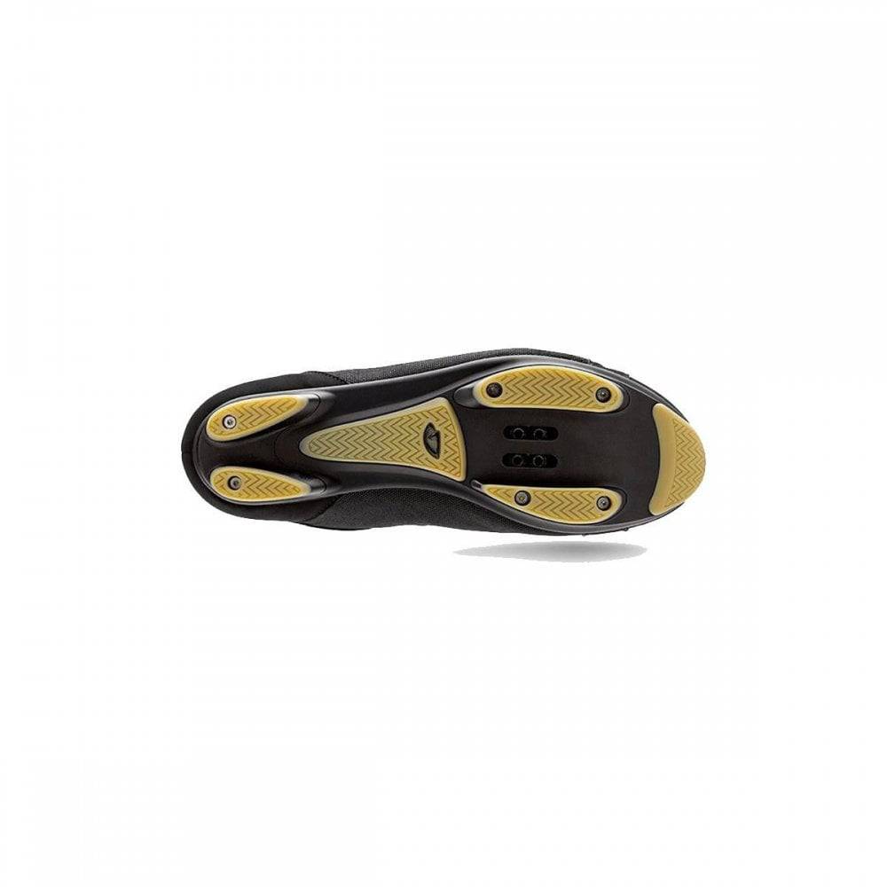 Giro Urban Touring Walking Pad set with spare clothing accessories for maintenance and repair.