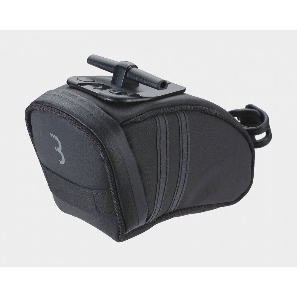 BBB BSB-13 CurvePack Reflect Saddle Bag with LED light mount, water-repellent finish, designed for cycling accessories.