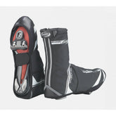Black BBB SpeedFlex waterproof shoe covers with Kevlar reinforcement for size 39-40, designed to protect shoes from water and wear.
