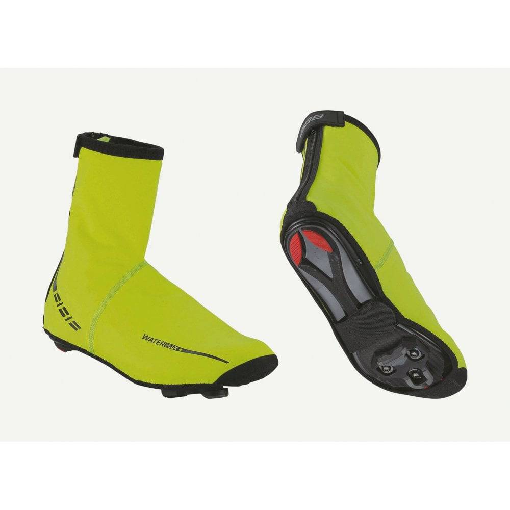 BBB WaterFlex Shoe Covers V2 overshoes in black, waterproof and reflective, designed to protect cycling shoes from water and mud.