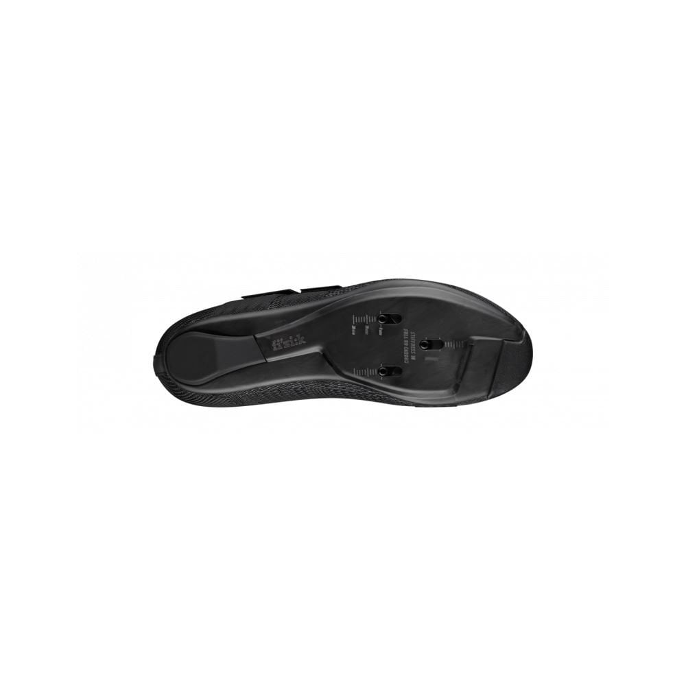 Fizik R2 Vento Aeroweave road cycling shoes with Powerstrap closure, lightweight breathable shoe for professional cycling.