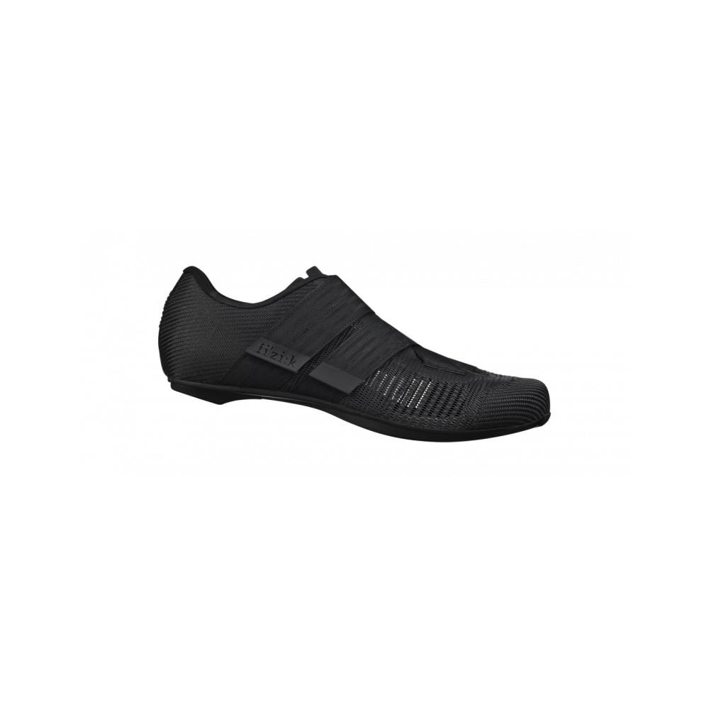 Fizik R2 Vento Aeroweave road cycling shoes with Powerstrap closure, featuring sleek aerodynamic design and breathable material.