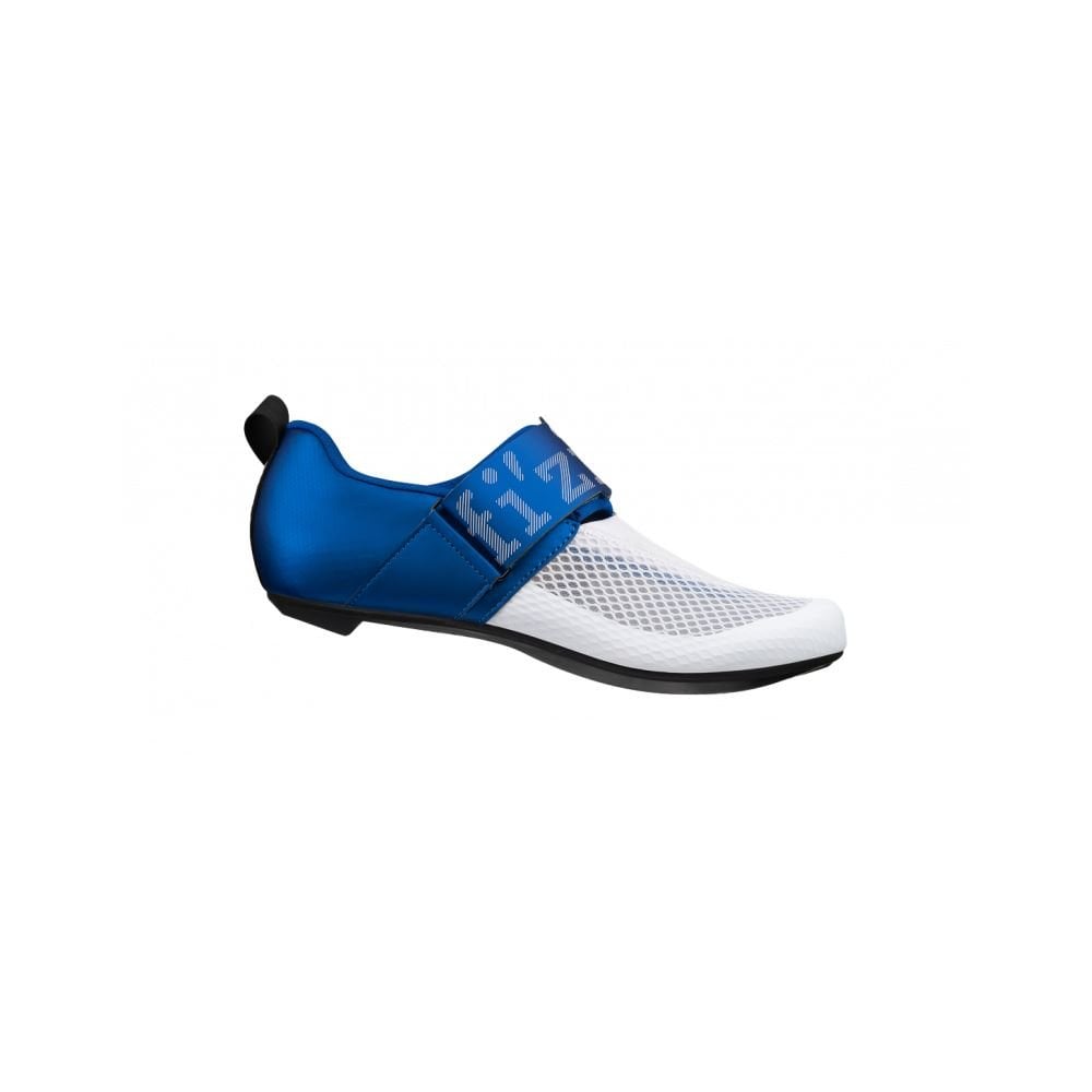 Fizik Transiro Hydra unisex road triathlon shoes with breathable mesh upper, designed for cycling and triathlon performance.