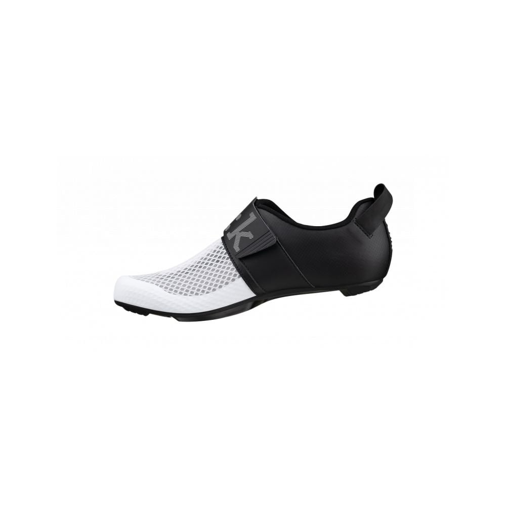 Fizik Transiro Hydra unisex road triathlon shoes with breathable mesh upper and secure fit, designed for cycling performance.