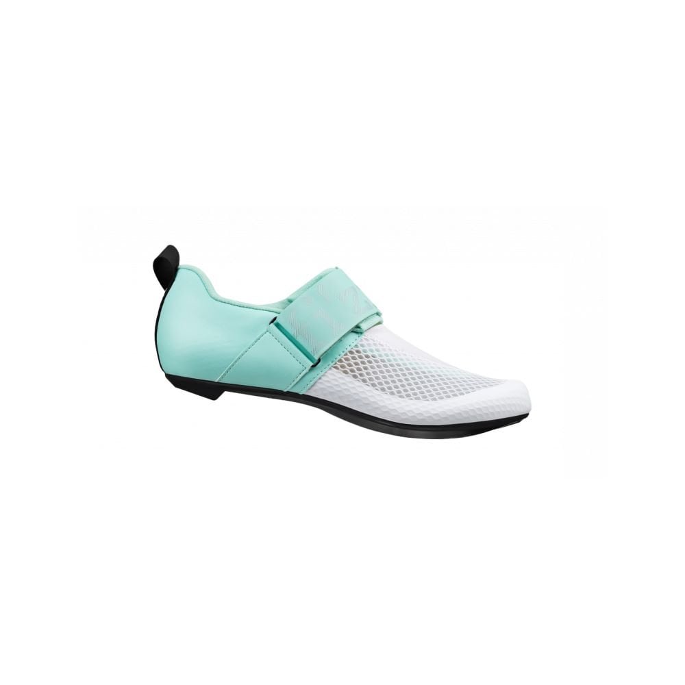 Fizik Transiro Hydra unisex triathlon road shoes with breathable mesh upper and secure closure for efficient cycling.