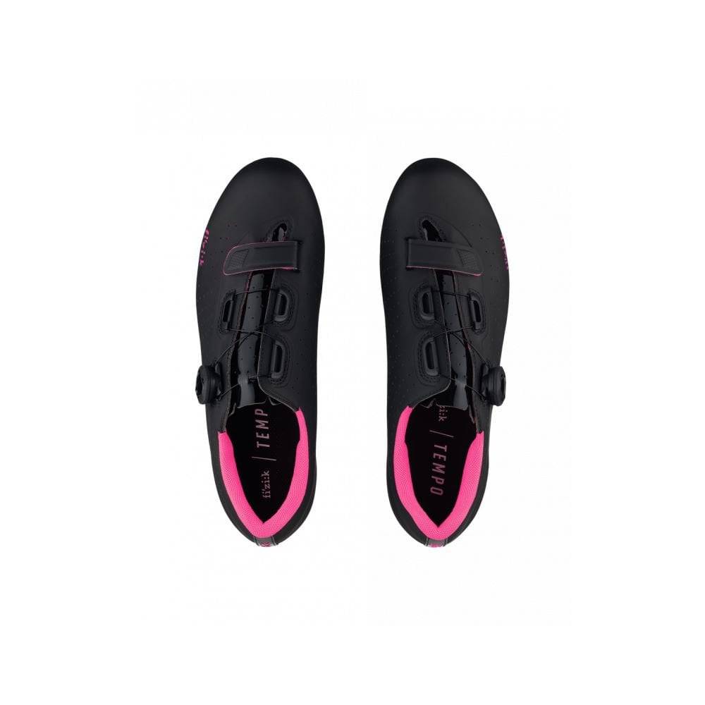 Fizik R5 Tempo Overcurve road cycling shoes with BOA IP1 dial and Velcro strap, black with sleek design and breathable upper.