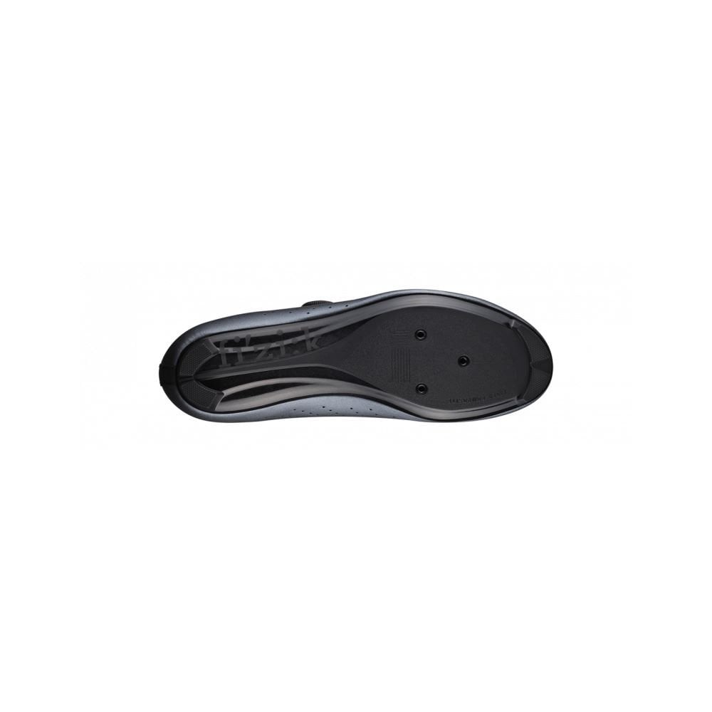 Fizik R5 Tempo Overcurve road cycling shoes with BOA IP1 dial and Velcro strap, black and white design, featuring sleek aerodynamic style.