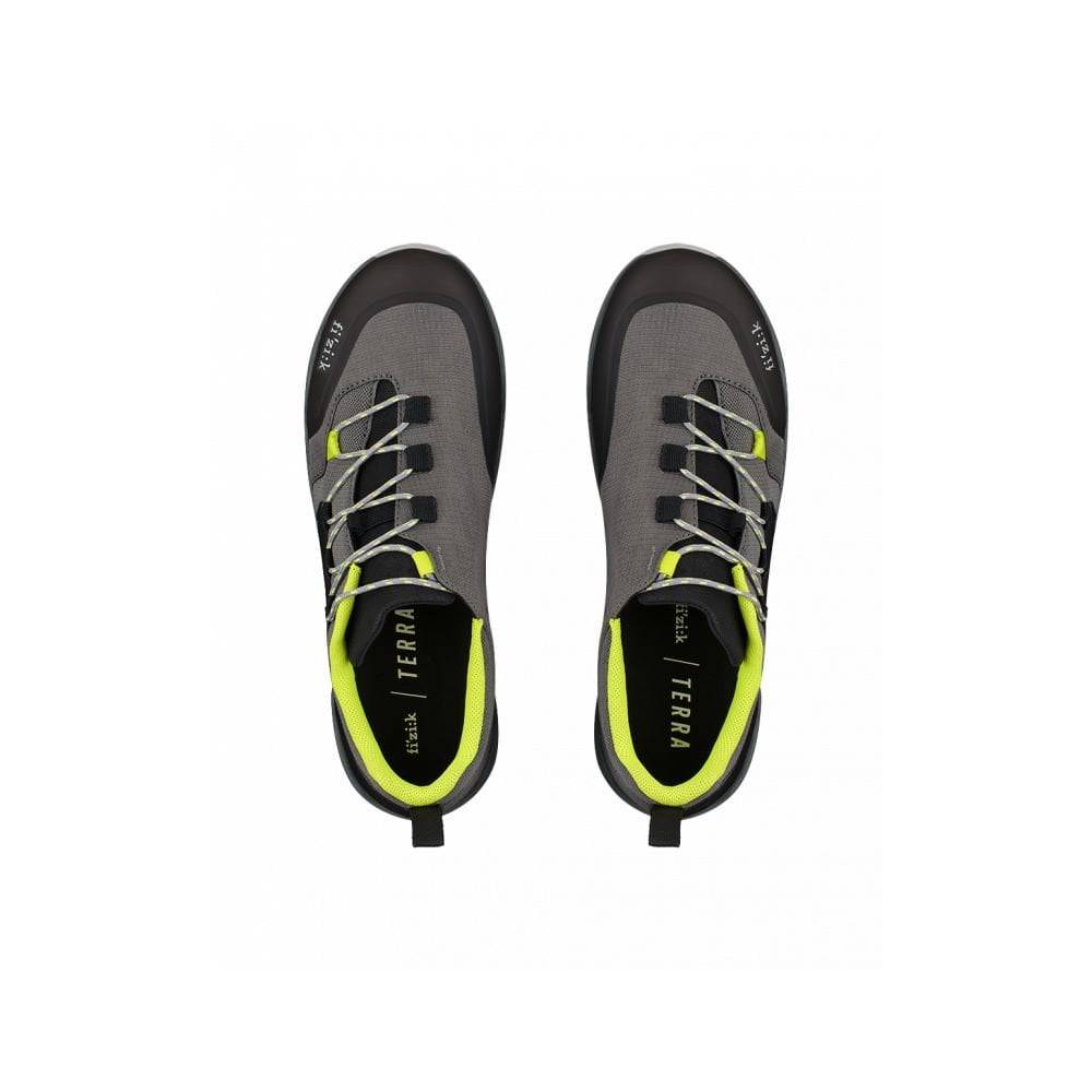 Fizik X2 Terra MTB shoes, durable mountain bike trail footwear with rugged design and secure fit for off-road riding.