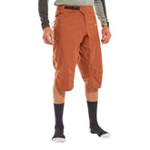 Altura Esker Eco Trail men's cycling shorts with water-repellent coating, featuring breathable fabric and a comfortable fit for outdoor riding.