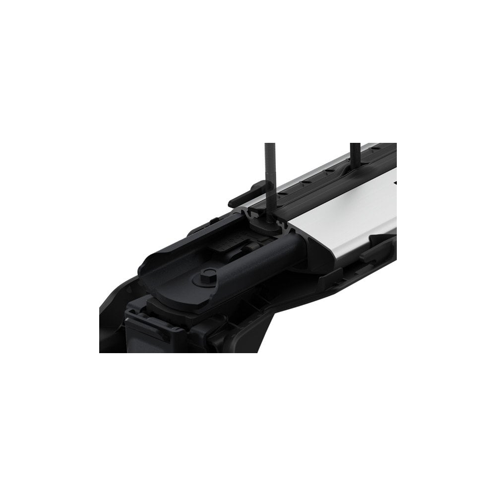 Thule WingBar Edge Evo single roof rack bar with aerodynamic, low-noise design for vehicle accessories and transport.