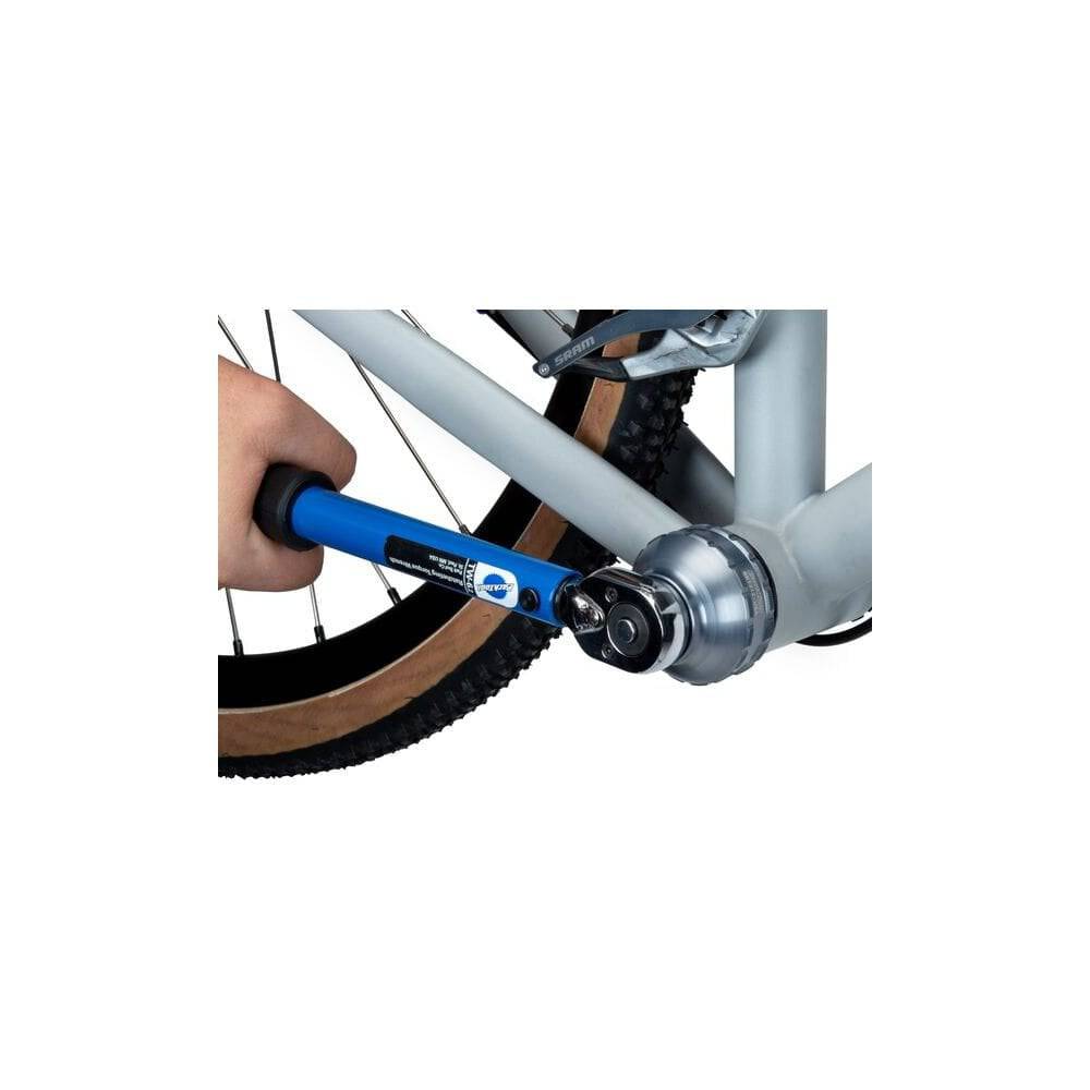 Park Tool BBT-27.3 16-Notch Bottom Bracket Tool for threaded bottom brackets, used in bike workshop settings.