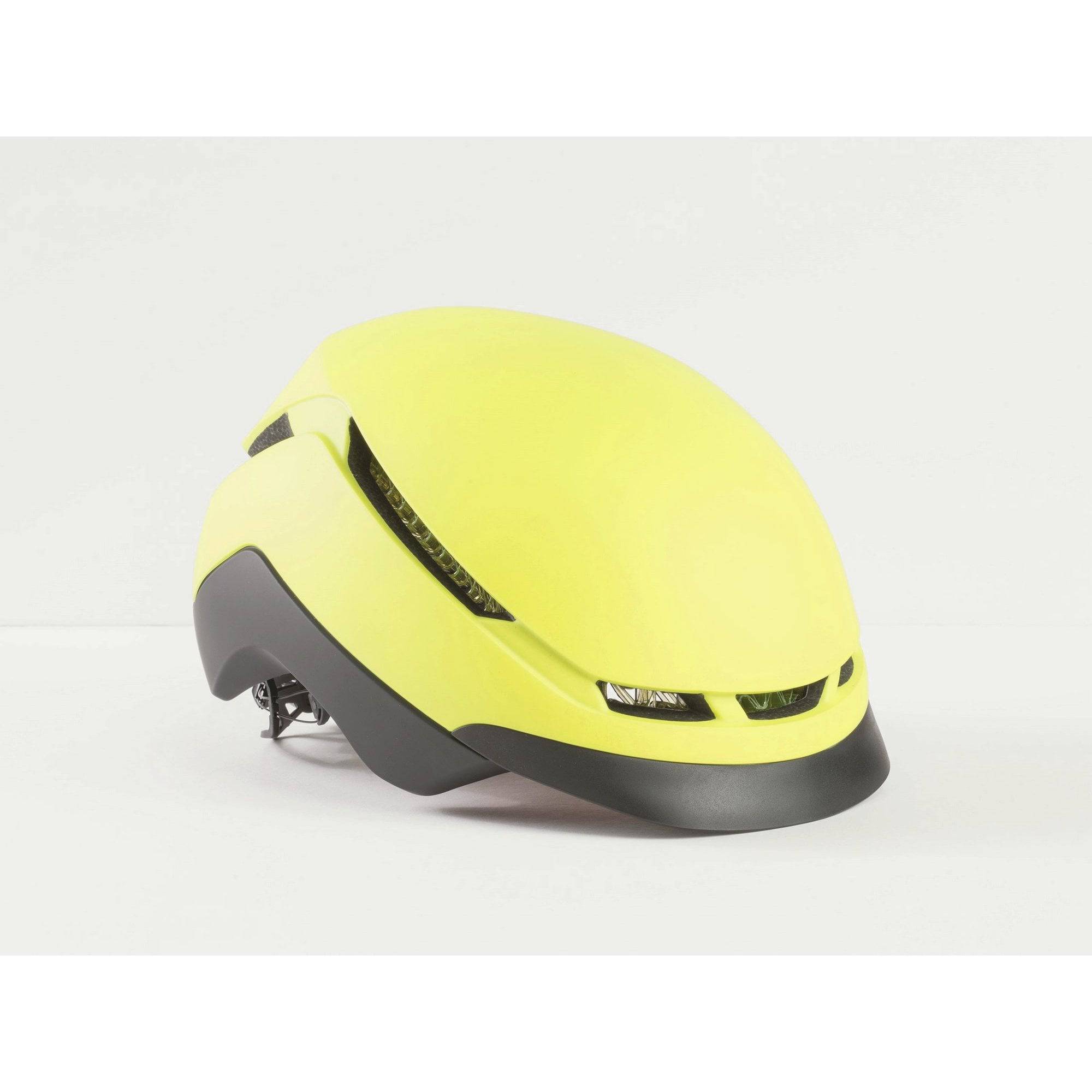 Bontrager Charge WaveCel commuter helmet featuring Boa fit system, blendr mount, and aerodynamic design for safe cycling.