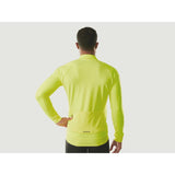 Trek Circuit softshell cycling jacket with windproof, waterproof fabric and fleece lining, designed for outdoor cycling.