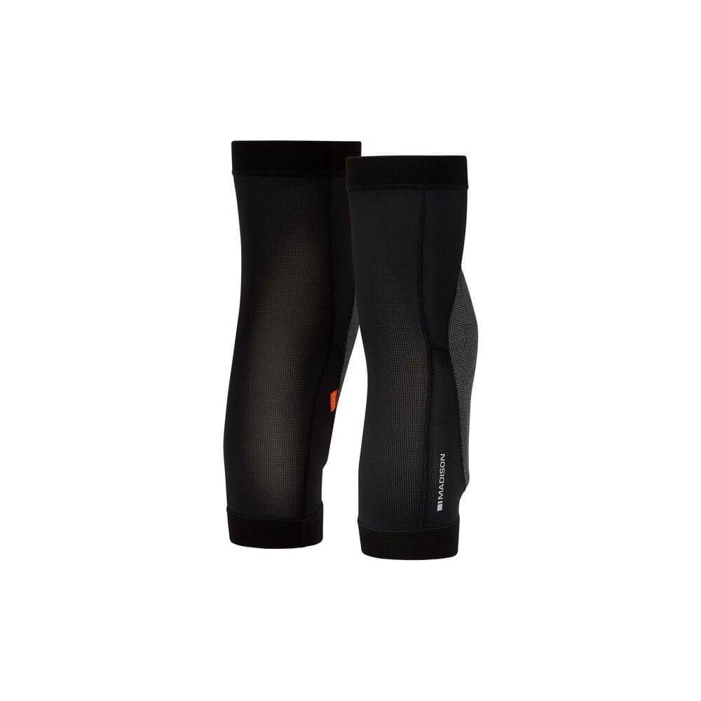 Madison Flux D3O knee pad set for mountain biking, showing padded protectors and adjustable straps for comfort and safety.