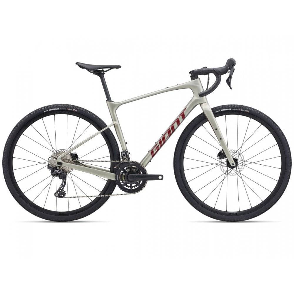 Giant Revolt Advanced 2 gravel bike with Shimano GRX 820 components and 700c 53mm tires, ready for off-road adventures.