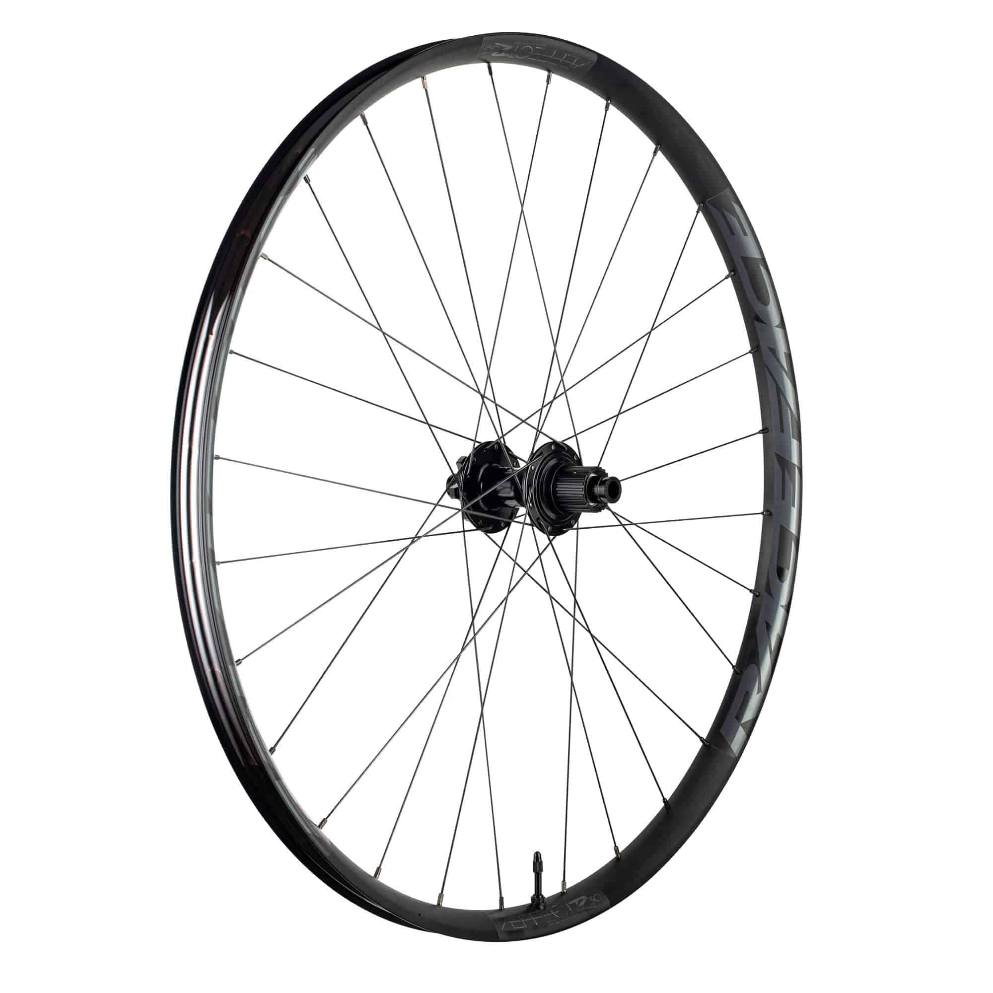 Race Face Affect R 30mm tubeless-ready mountain bike wheels for trail and enduro riding, shown with black rims and spokes.