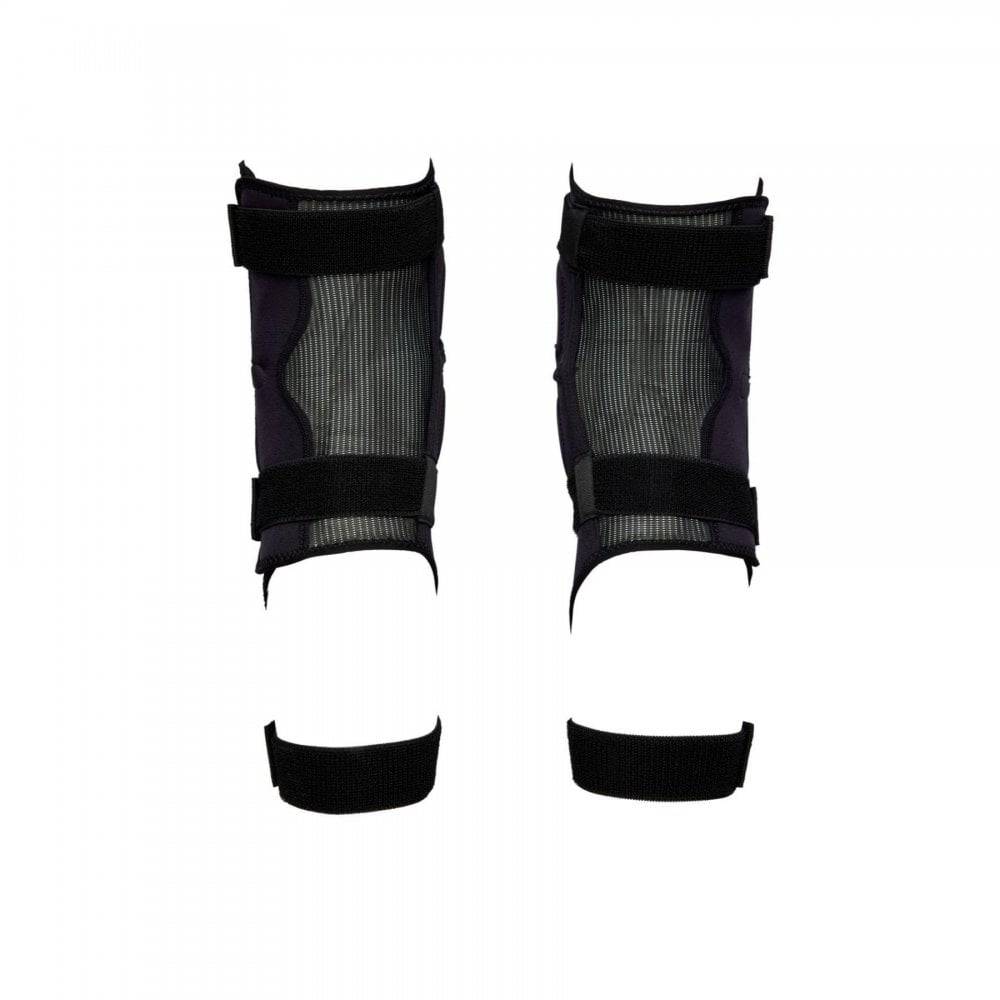 Race Face Indy Knee Guard 2022 with removable D3O foam protection, designed for mountain biking, featuring durable knee padding.