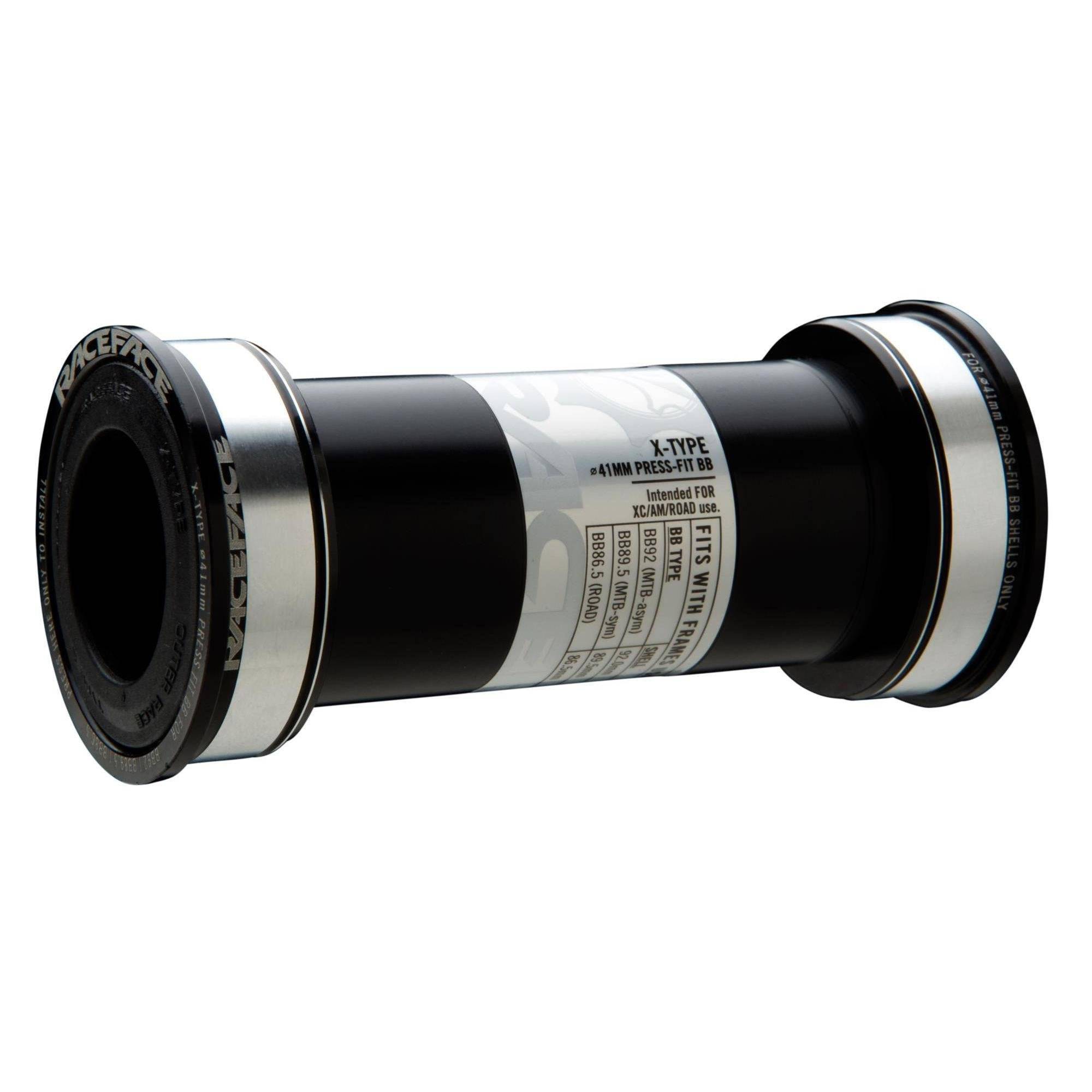Race Face Cinch BB92 24mm external seal bottom bracket for MTB and road bikes, showing the component with its seals and installation details.