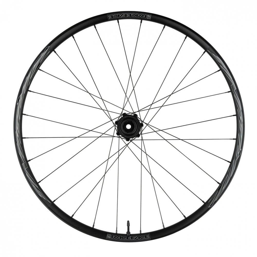 Race Face Turbine R 35mm alloy MTB wheels with Vault hub, tubeless-ready design, shown with a close-up of the wheel and hub details.