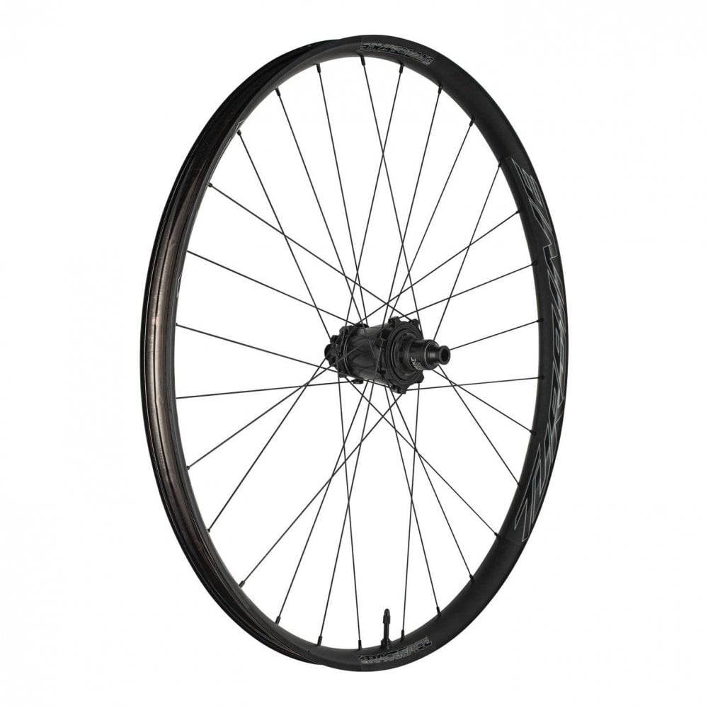 Race Face Turbine R 35mm alloy MTB wheels with Vault hub, tubeless ready design, and lightweight construction for mountain biking.