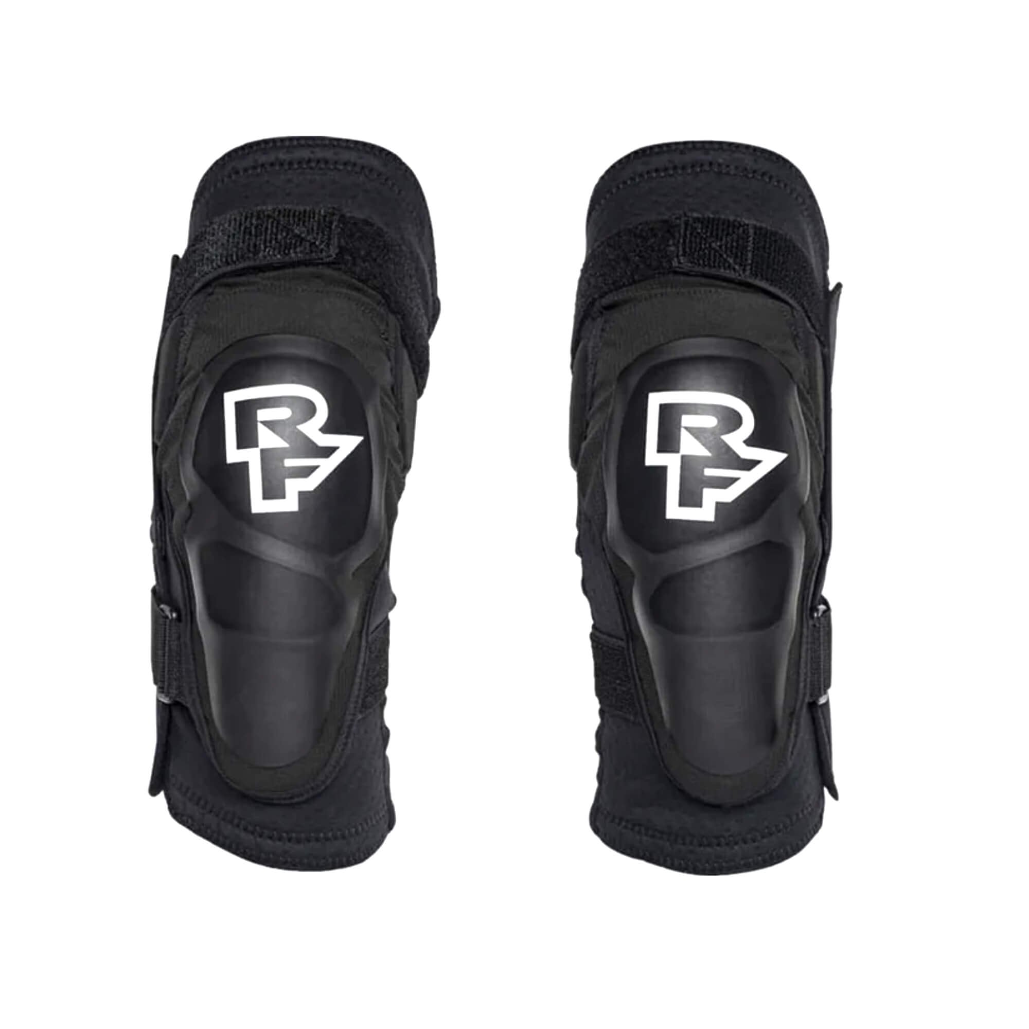 Race Face Roam Knee Guard 2021 with D30™ impact protection for mountain biking, showing padded knee coverage and adjustable straps.