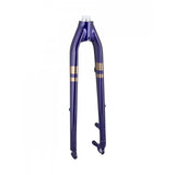 Trek Verve 2021 aluminum 700C disc brake fork for road bikes, showcasing the lightweight component with disc brake mounts.