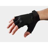 Trek Circuit Twin Gel unisex cycling gloves with padded gel foam for comfort and grip, shown on a rider's hands.