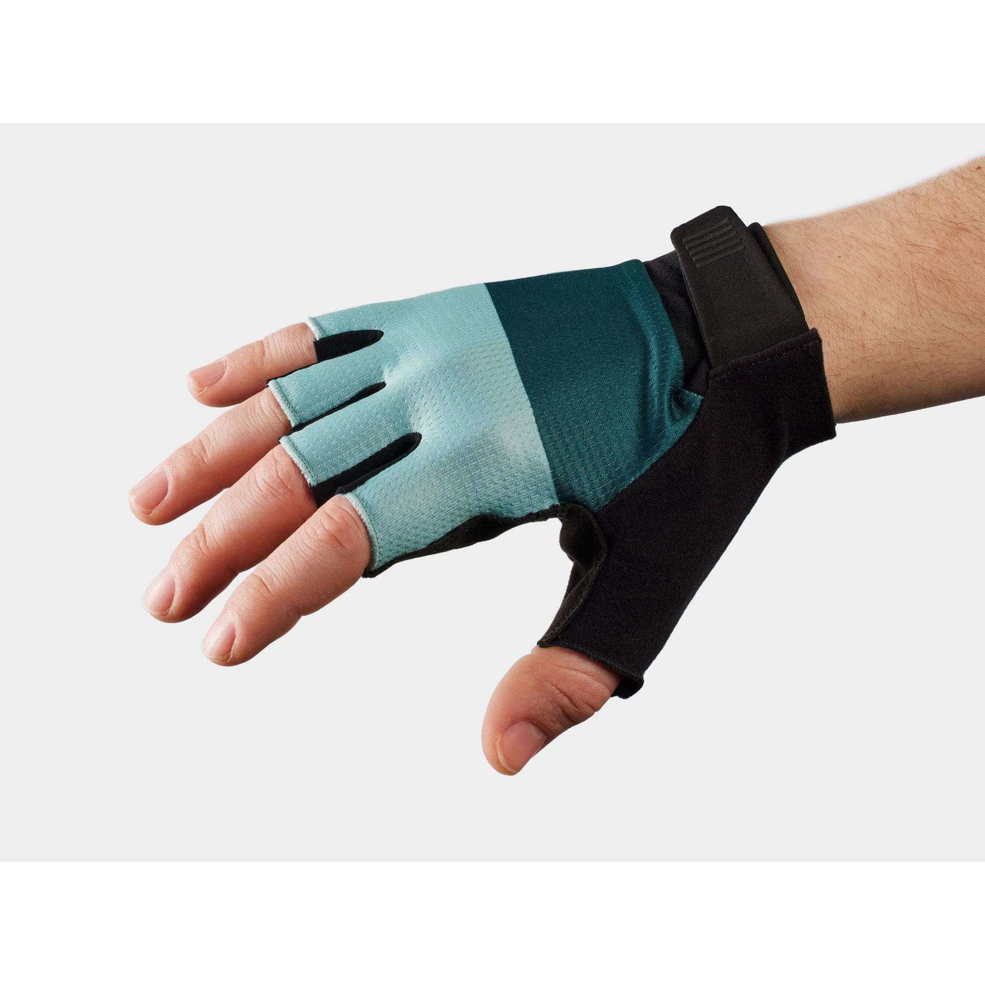 Trek Circuit Twin Gel unisex cycling gloves with gel foam padding for comfort and grip during biking.