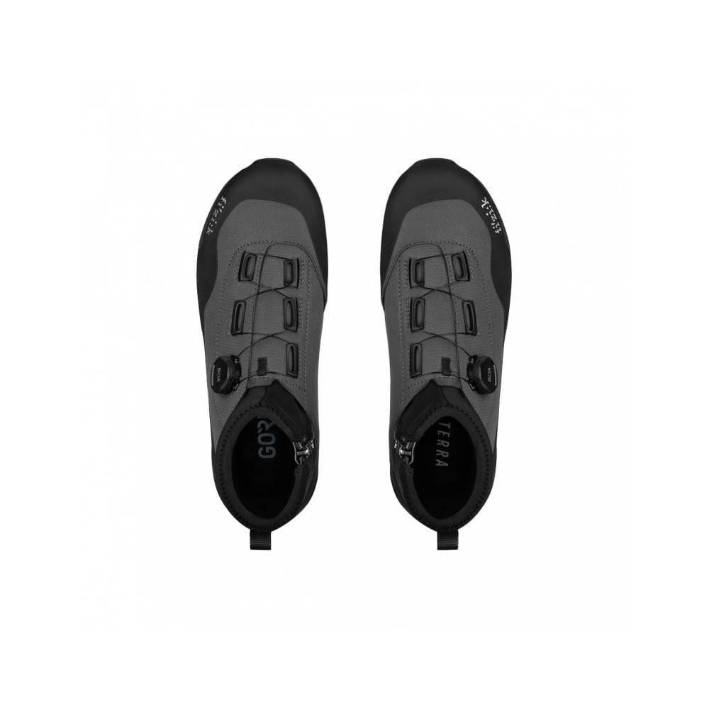 Fizik Terra Ergolace GTX waterproof flat MTB shoes with Vibram outsole, featuring rugged design and breathable material.
