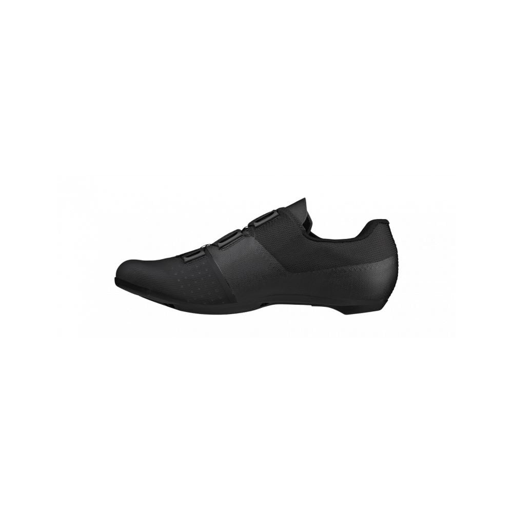 Fizik R4 Tempo Overcurve road cycling shoes with BOA closure and carbon outsole, showing sleek black design and secure fit.